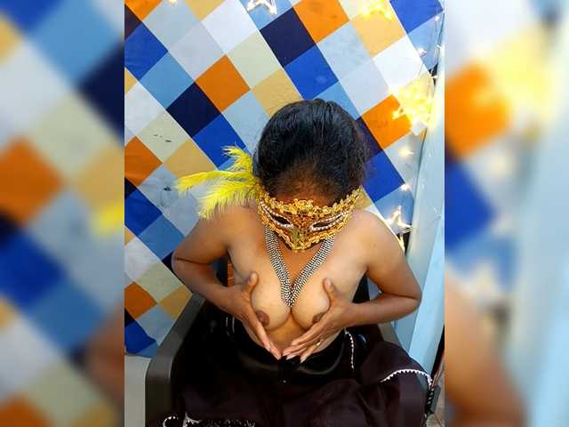 Praveenatelugu BongaCams Model