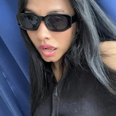 lovedforeverr Stripchat Model